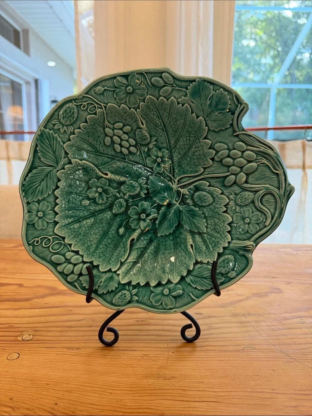 Antique Victorian Green Strawberry Vine Grape 19th Century Majolica Plate Dish.